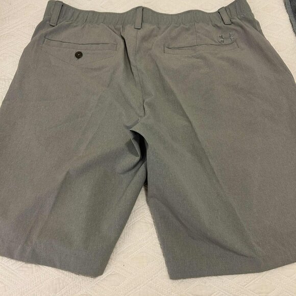 Men''s Under Armour Golf Shorts - Picture 4 of 4